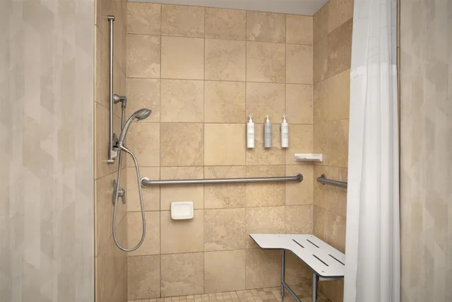 جناح بسرير كينج مع أريكة لذوي الإعاقة، Hampton Inn Suites Phoenix Chandler Fashion Center Az 6/8