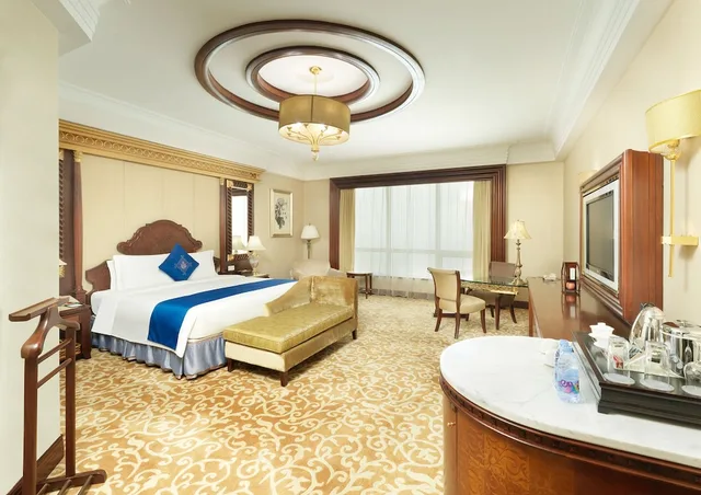 غرفة بزنس بسرير كوين، Regal Palace Hotel 2/2