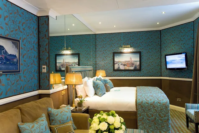 Junior Suite, King Bed, Rubens At the Palace 3/6