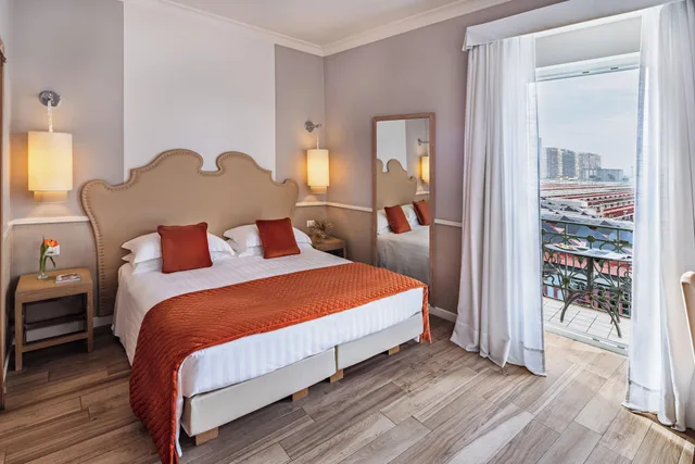Superior, Double Bed, Volcanus View, Starhotels Terminus 3/7