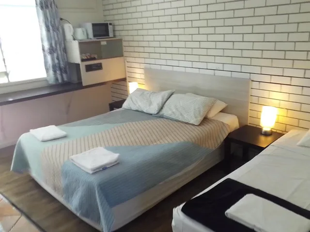 غرفة بسريرين منفصلين، Paradise Motel 1/3