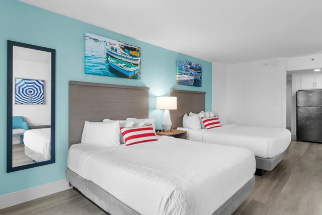 Efficiency, Pinnacle, Deluxe, Queen Bed, Ocean View، Compass Cove Resort 1/5