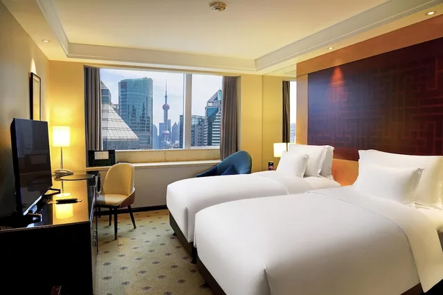 غرفة تنفيذية بسرير كوين، Radisson Collection Hyland Shanghai 7/10