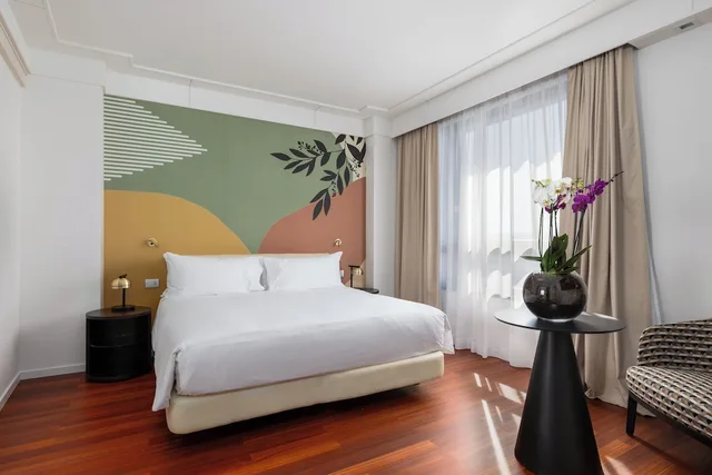 غرفة بسرير كينج لذوي الإعاقة، DoubleTree by Hilton Florence Metropole 4/7