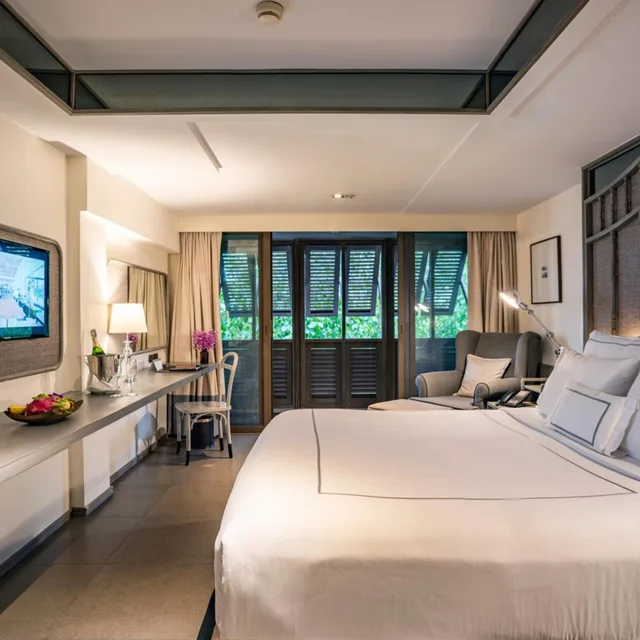 Urban, City View, Balcony، Riva Surya Bangkok Hotel 1/5
