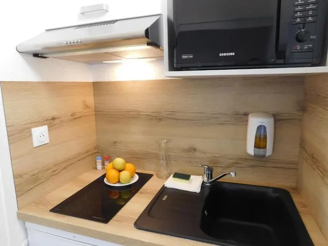 Renovated, Studio, Double Bed, Accessible، Residence New Rochelle 6/6