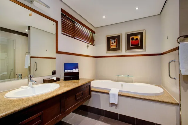 Loft, King Bed, Forest View, Irene Country Lodge, Autograph Collection 6/6