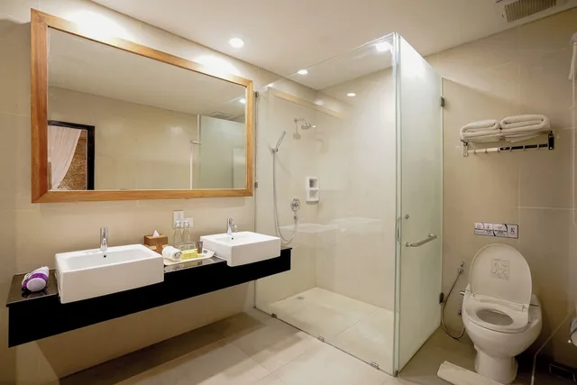 Penthouse, King Bed, Plunge Pool, The Kirana Canggu Hotel 3/6