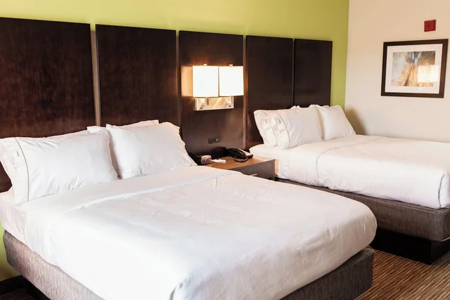 غرفة قياسية بسريرين كوين لذوي الإعاقة، Holiday Inn Express Suites Sweetwater 1/1