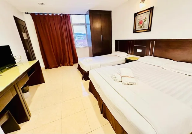 غرفة عائلية، Rainbow Hotel 1/2
