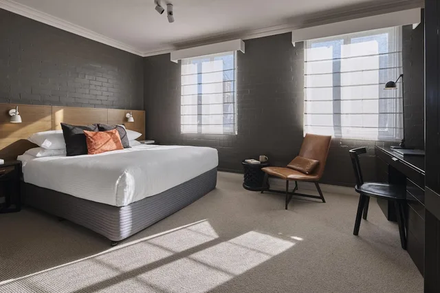 جناح بسرير كينج بإطلالة على المرفأ، Harbour Rocks by Ode Hotels 1/3