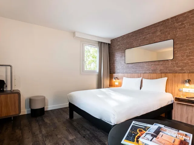 غرفة سوبيريور بسرير مزدوج لذوي الإعاقة، Ibis Styles Lyon Villeurbanne 4/8