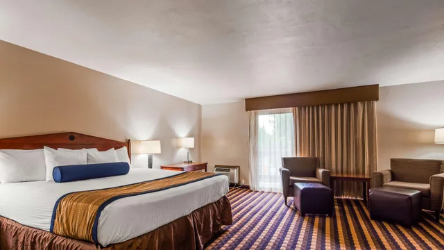 جناح بسريرين كوين، Best Western New Oregon 2/10