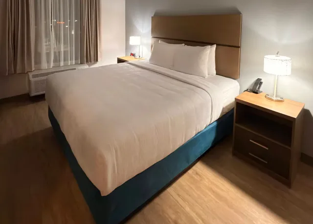 غرفة بسرير كينج، Mainstay Suites - Oklahoma City Airport 1/2