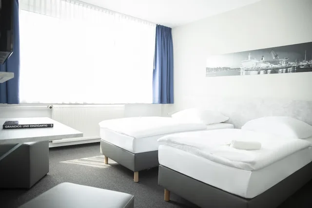 Comfort, Twin Beds, Shared Bathroom, Gästehaus Lütten Klein 1/7