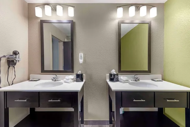 Upgrade, Suite, 2 Queen Beds، Sleep Inn & Suites Columbia KY 6/7