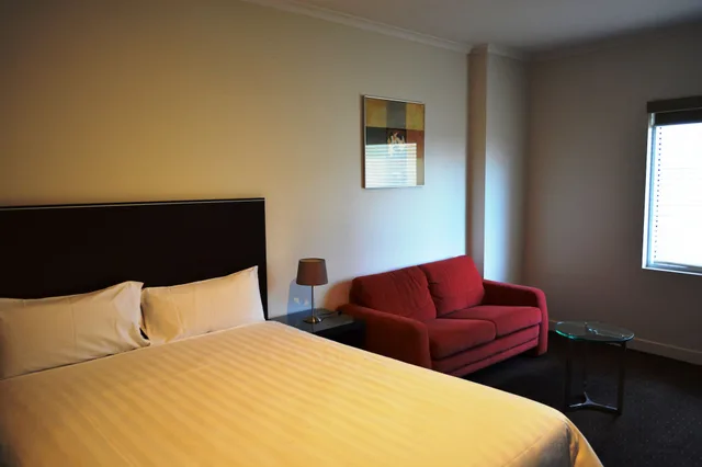 غرفة تنفيذية بسرير كوين، Atlantis Hotel Melbourne 5/8