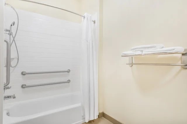 غرفة بسريرين كوين، Days Inn & Suites by Wyndham Katy 10/10