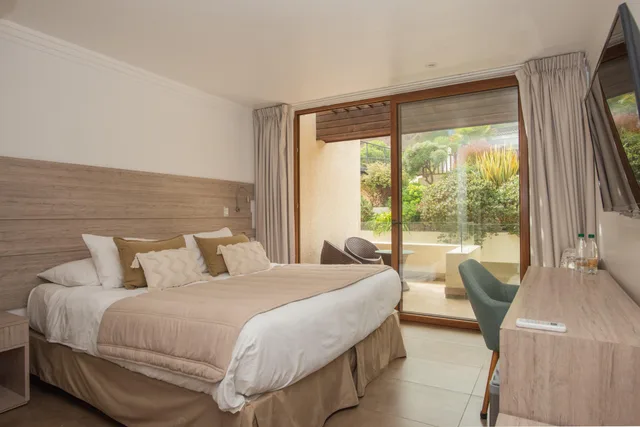 غرفة قياسية بسرير مزدوج بإطلالة، Hotel Mae 2/5