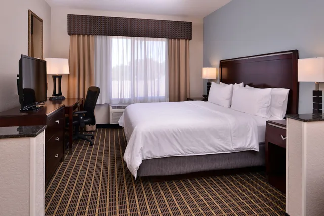 جناح بسرير كينج لذوي الإعاقة، Holiday Inn Express Hotel And Suites Pittsburg 2/4