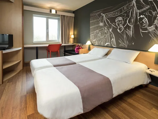 غرفة بسرير مزدوج وسرير فردي، Ibis Liege Seraing 2/5