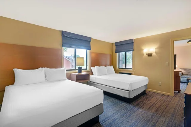 جناح بسريرين كوين لذوي الإعاقة، Best Western Inn & Suites Rutland-Killington 4/8