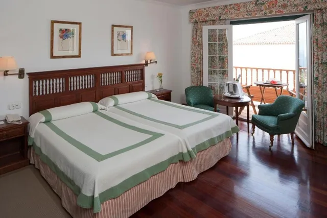 غرفة قياسية بسرير مزدوج أو سريرين منفصلين، Parador de La Palma 1/5