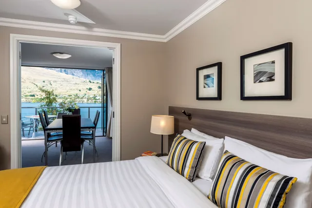 شقة بسرير كينج بإطلالة على البحيرة بغرفة نوم واحدة، Avani Queenstown Hotel 2/6