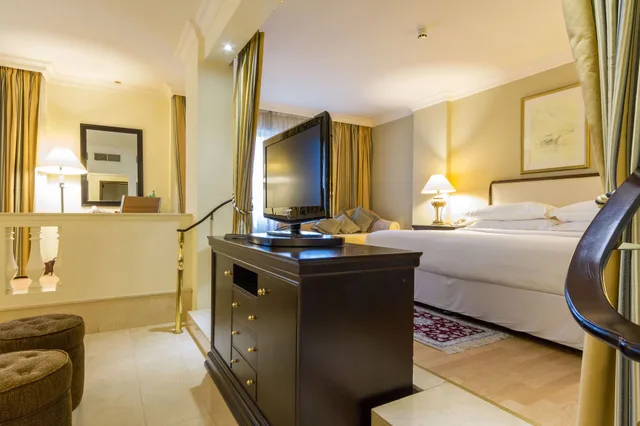 جناح تنفيذي بسرير كينج، Sunday Suites Excelsior Hotel Deira (formerly Sheraton Deira) 7/7