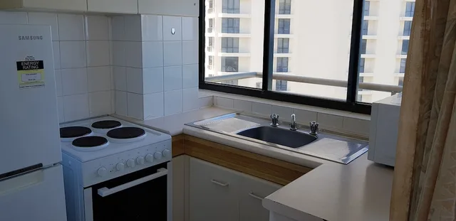 استوديو اقتصادي بسرير كينج، Beachcomber Resort Surfers Paradise 3/5