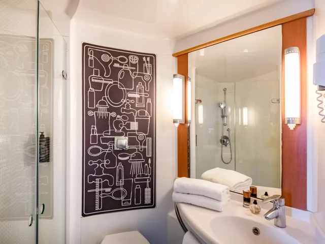Standard, Triple, Ibis Cannes Mouans Sartoux 8/8