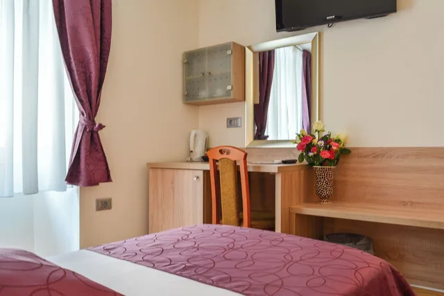 غرفة بسرير مزدوج أو سريرين منفصلين بإطلالة على المدينة، Kastel 1700 Boutique Hotel 4/5