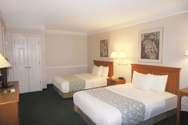 غرفة ديلوكس بسريرين مزدوجين، Days Inn by Wyndham Reno 8/10