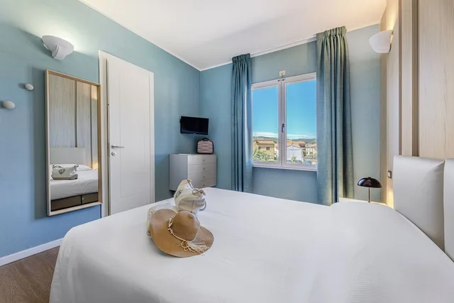 غرفة كلاسيكية بسريرين منفصلين، Hotel Riva Del Sole 1/4