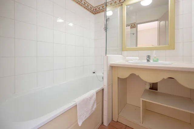 Studio, River View, Alcove, Balcony or Terrace، Pierre Vacances Les Rives de Cannes Mandelieu 3/3
