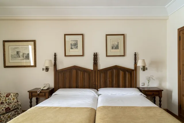 غرفة قياسية بثلاثة أسرّة، Parador De Vilalba 3/10
