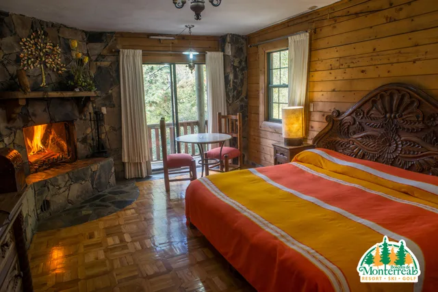Chalet, Forest View, Bosques de Monterreal 1/3