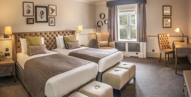 Superior, Twin Beds, De Vere Latimer Estate 1/4