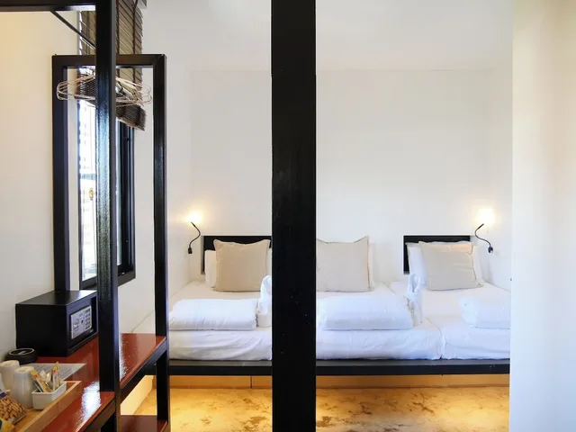 غرفة ديلوكس ثلاثية بفرشتي فوتون، Book A Bed Poshtel - Hostel 1/4