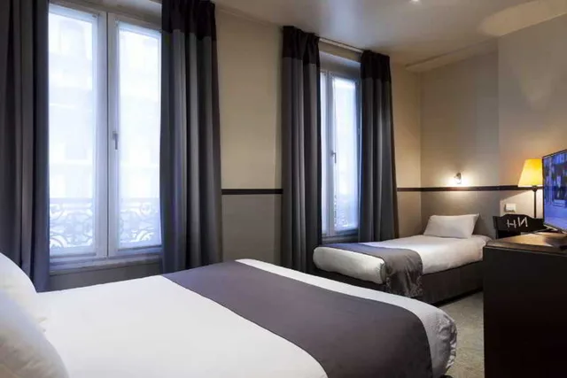 غرفة كومفورت ثلاثية، Timhotel Paris Gare Du Nord 1/3