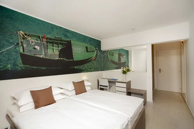 غرفة قياسية بسرير مزدوج بشرفة، Bluesun Hotel Neptun 3/6