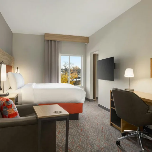 جناح استوديو بسرير كينج بحوض استحمام لذوي الإعاقة، Candlewood Suites Oakwood by IHG 1/2