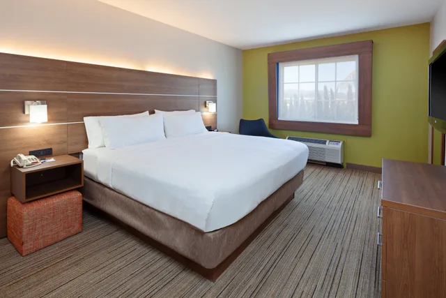 جناح بسرير كينج لذوي الإعاقة، Holiday Inn Express & Suites San Diego-Escondido 1/2