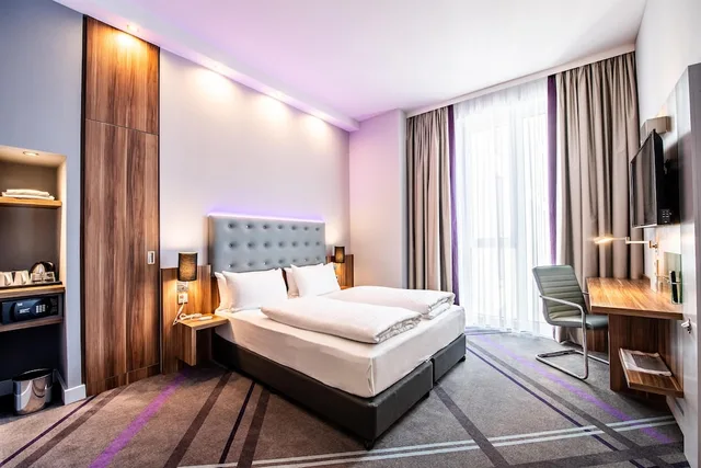 غرفة قياسية بسريرين منفصلين، Premier Inn Heidelberg City Zentrum 1/5