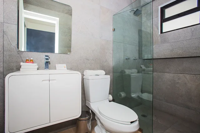 استوديو بسرير كينج مع أريكة بمطبخ صغير، Studio 30 Condhotel by Nah Hotels 8/10