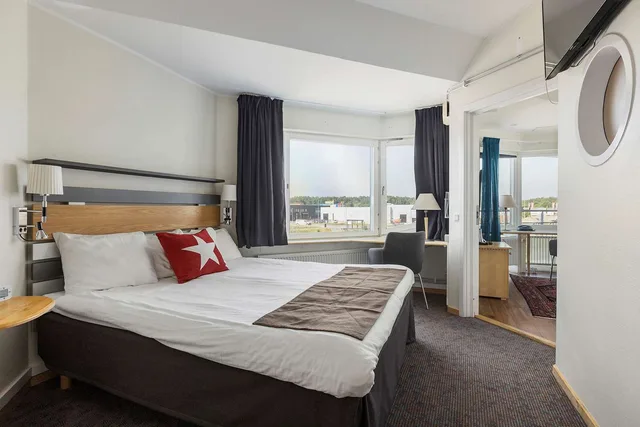 جناح بسرير كوين بشرفة، Best Western Eurostop Orebro 1/3