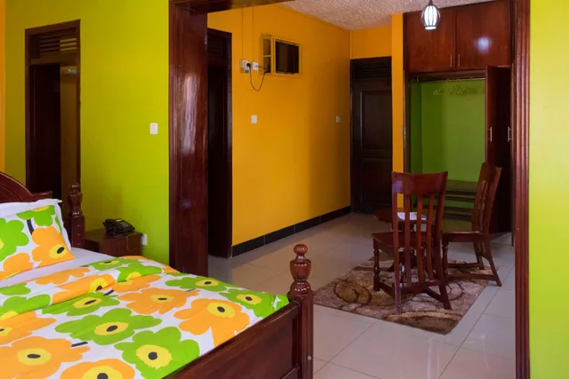غرفة قياسية بسرير مزدوج، Sibyangu Standard Hotel 4/10