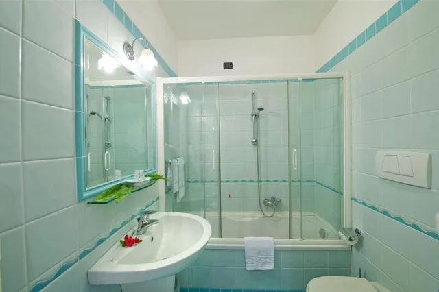 Superior, Double Bed, Sea View, La Pergola Hotel 3/5