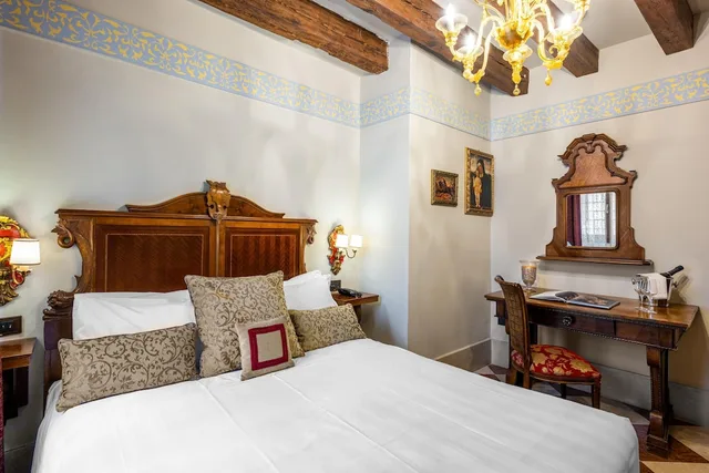 غرفة كلاسيكية بإطلالة على القناة، Palazzo Priuli 3/10