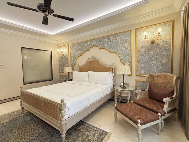 Royal, Palace, King Bed، FORT RAJWADA JAISALMER 8/10